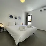 Villa Flor - *