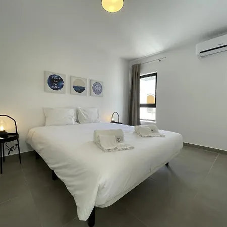 Villa Flor - *